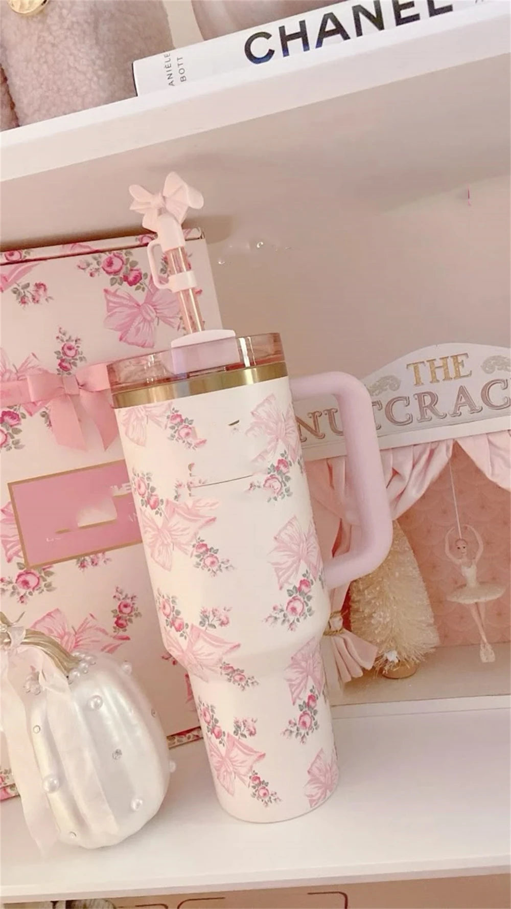 2025 Popular Tumblers With Handle Car Mugs Insulated Tumbler With Lids Straw Stainless Steel Coffee Tumbler Termos Cups